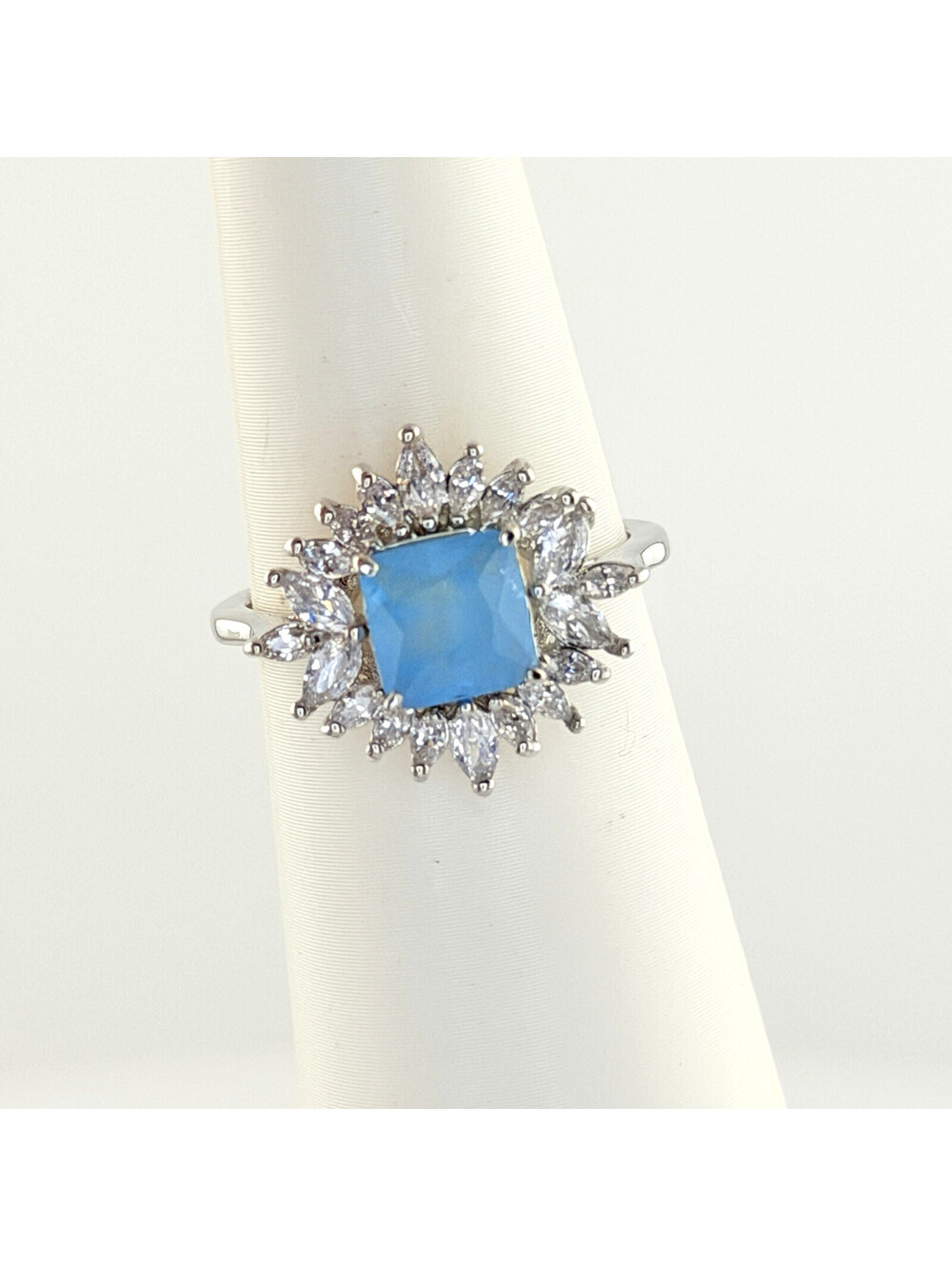 Bomb Party Sz 8 "Worth The Chase" Ocean Blue Quartz on Rhodium RBP2153 RETRO